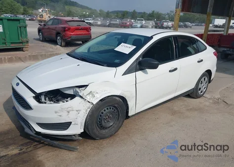 2018 Ford Focus S from USA, damaged, VIN 1FADP3E22JL264481